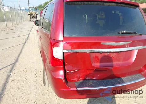 2013 Chrysler Town & Country Touring from USA, damaged, VIN 2C4RC1BG9DR603832